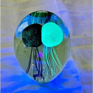 Hand Blown Glass Green & Blk Duo Jellyfish Glow paperweight sculpture